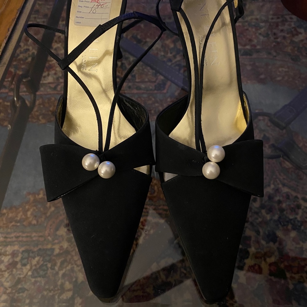 Anne Klein Black Heels with Strap Heel NWT